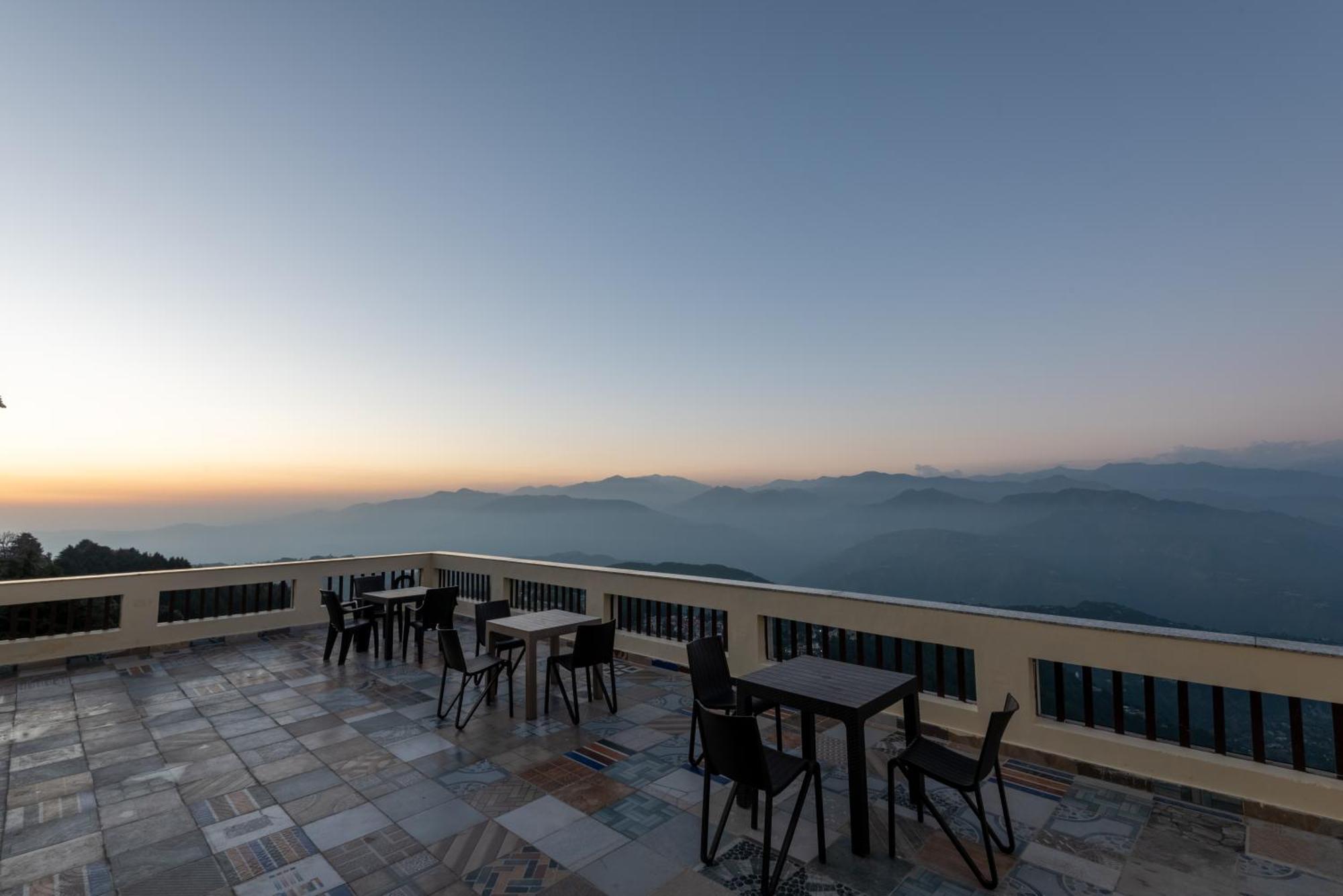 The Seasons Dalhousie - Best Valley View & Mountain View Hotel In Dalhousie Dış mekan fotoğraf