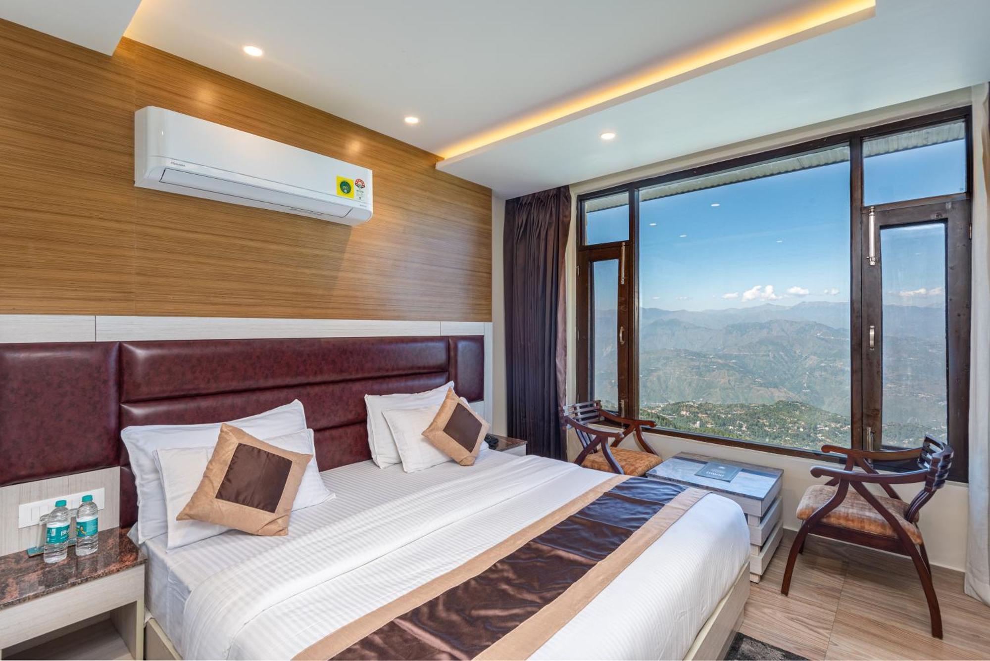 The Seasons Dalhousie - Best Valley View & Mountain View Hotel In Dalhousie Dış mekan fotoğraf
